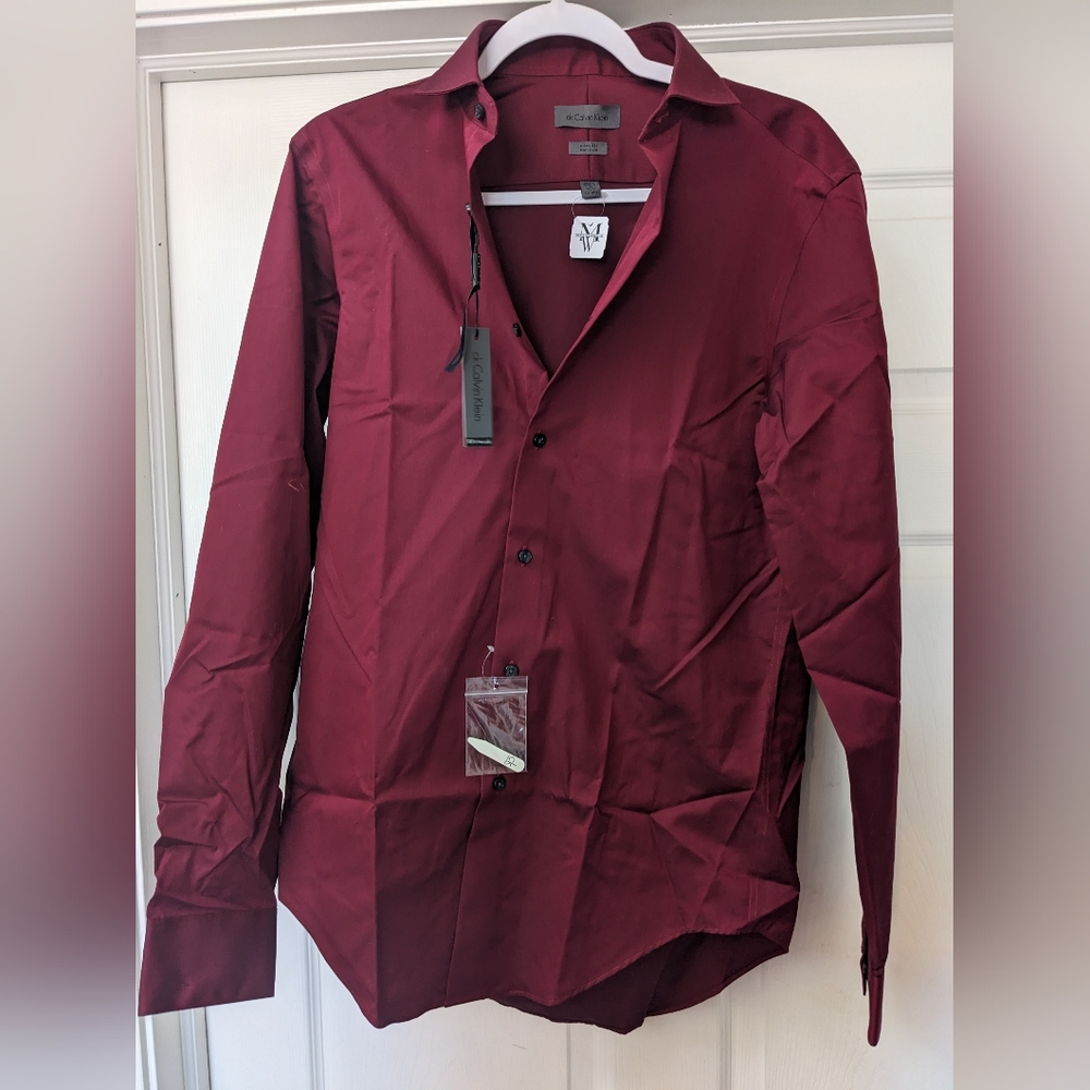 Men's Calvin Klein Red Button Down Shirt New with Tags Size 15 34/35 Slim fit